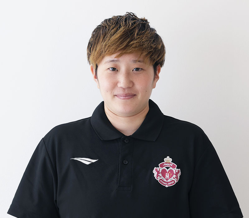 大野 由依